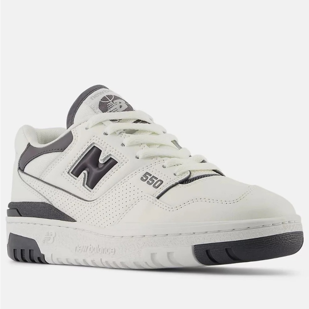 Women’s New Balance 550 Sneakers